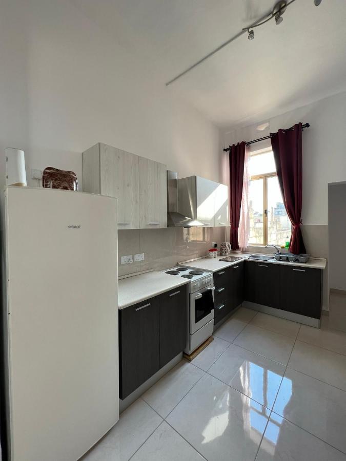Room With Private Bathroom Sliema Esterno foto