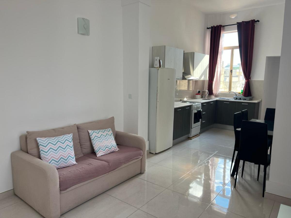 Room With Private Bathroom Sliema Esterno foto