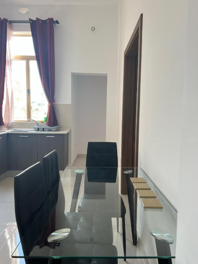 Room With Private Bathroom Sliema Esterno foto