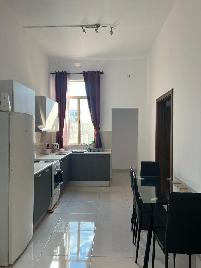 Room With Private Bathroom Sliema Esterno foto