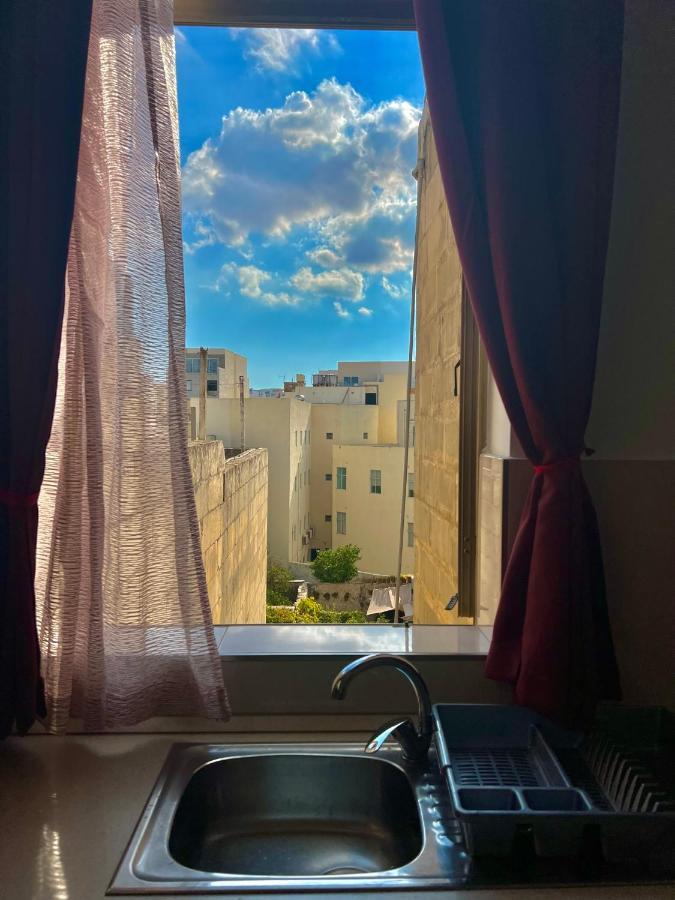 Room With Private Bathroom Sliema Esterno foto