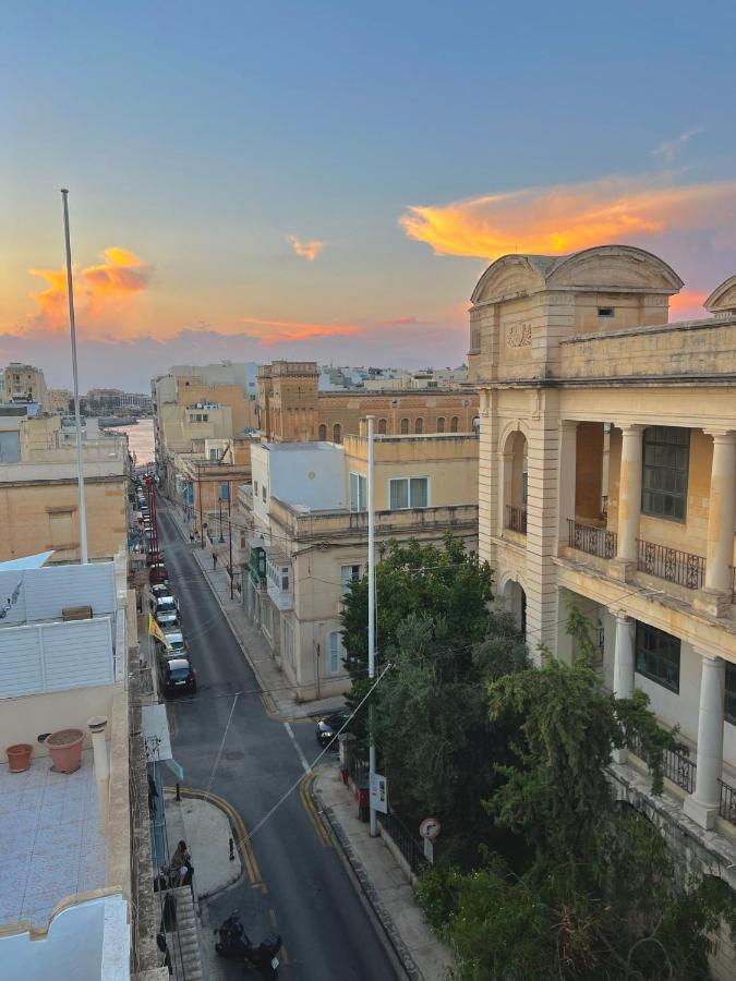 Room With Private Bathroom Sliema Esterno foto