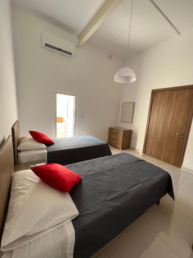Room With Private Bathroom Sliema Esterno foto